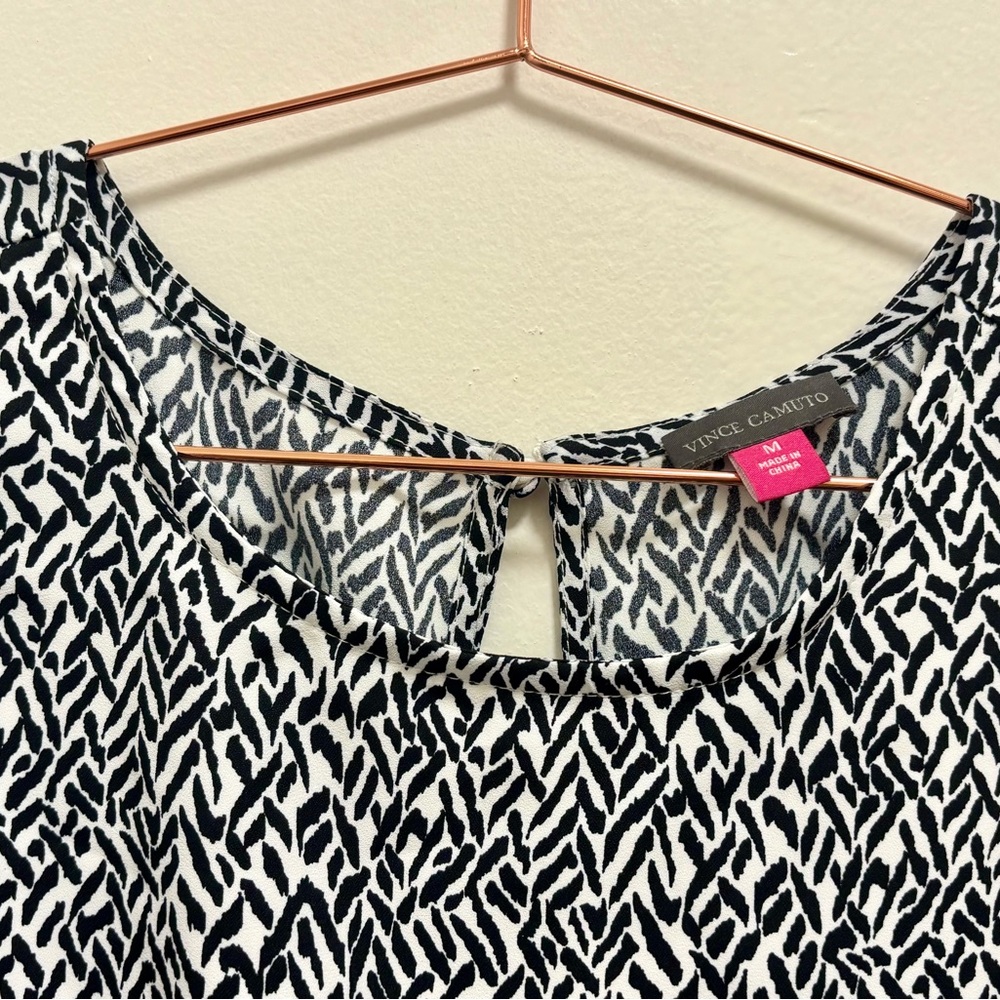 Vince Camuto Women's 3/4 Bubble Sleeve Tie Front Blouse - Picture 4 of 6